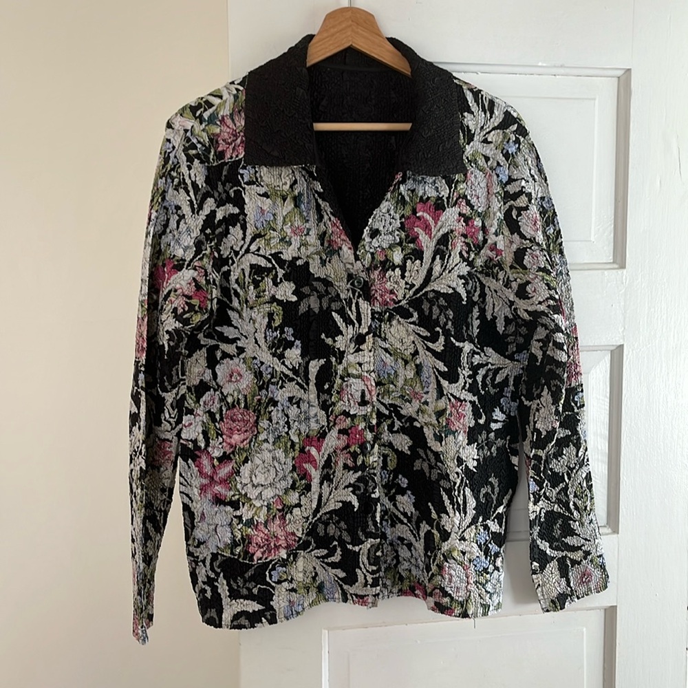 Vintage textured reversible cardigan with pockets